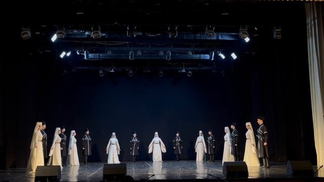 Осетинский народный массовый танец "Симд" смотреть онлайн