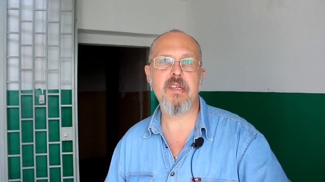 Застревать в лифте для жителей дома 218 на улице Крымской в Анапе — обычное дело смотреть онлайн