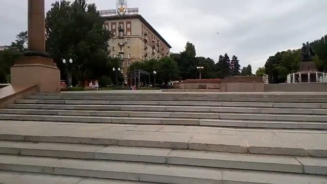 Парк на верхней террасе Центральной набережной. Продолжение. смотреть онлайн