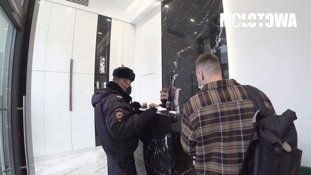 НАПАЛИ В САЛОНЕ КРАСОТЫ / Полиция ЗАДЕРЖАЛА работницу / Треш-обзор салона красоты смотреть онлайн