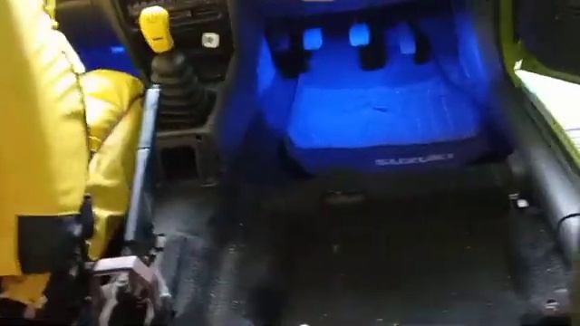 Proses Ganti Jok Mobil Baleno 2000 смотреть онлайн