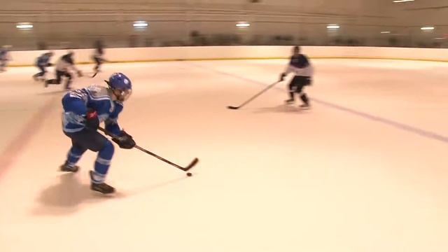 2017 02 17 - Е.Плющенко и А.Мостовой в ночной хоккейной лиге (Лобня) смотреть онлайн