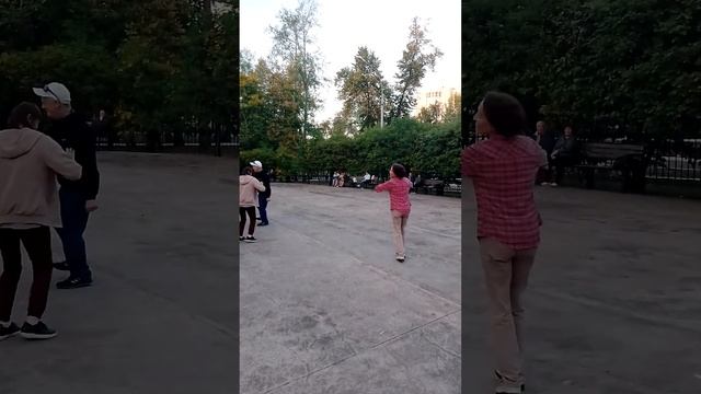 танцы кому заа..! Саранск. парк Пушкина. 17 сентября 2023 год. смотреть онлайн