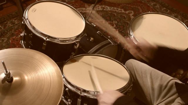 Drum with Bass III - Trixon Luxus 60's смотреть онлайн
