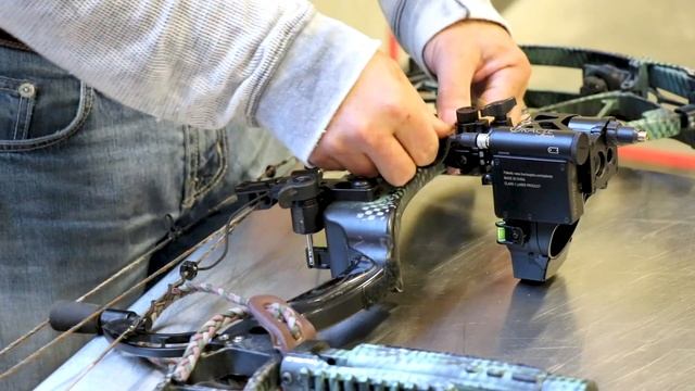Setup: Oracle Rangefinding Bow Sight - Step #2 Mount the sight and dial in the fixed 20 yard pin смотреть онлайн