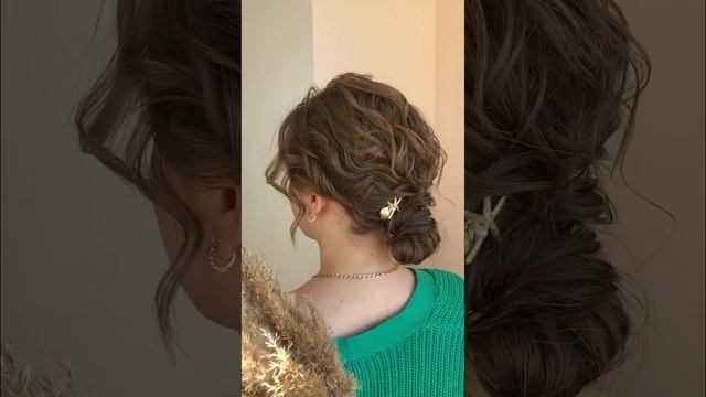 Рубрика До/После. Прическа на среднюю длину волос, пучок узел. Быстрая и легкая прическа на праздни смотреть онлайн