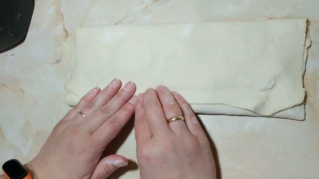 БУЛОЧКИ СЛОЕНЫЕ С МЯСОМ И СЫРОМ ЧЕДДЕР смотреть онлайн