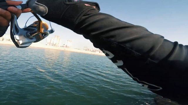Golden Trevally hits a sinking lure from shore - Abu Dhabi, UAE - June 22 смотреть онлайн