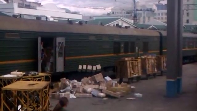 Разгрузка почтового вагона смотреть онлайн