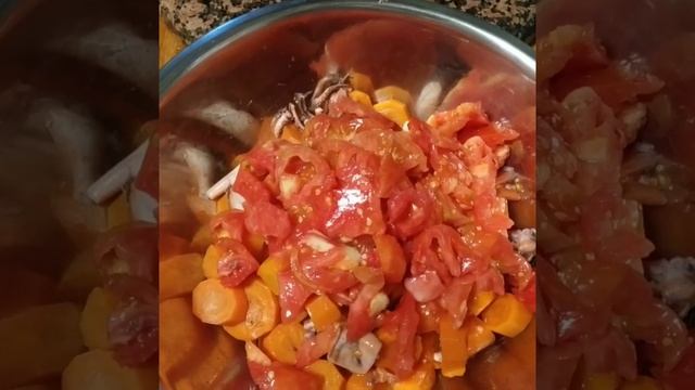 Салат с маленькими осьминожками по деревенски ??? смотреть онлайн