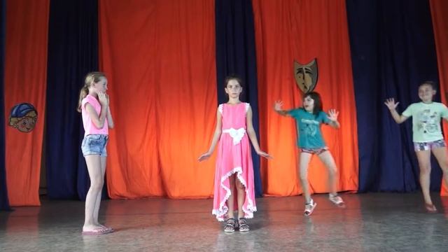 Кинокомпания "Арлекины" спектакль "Дюймовочка" в жанре театр теней смотреть онлайн