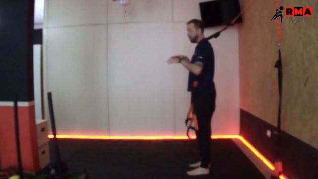 TREINO DE TRX - MEMBROS SUPERIORES смотреть онлайн