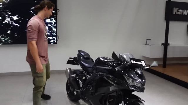 We got NEW MOTORBIKES to travel INDONESIA ?? смотреть онлайн