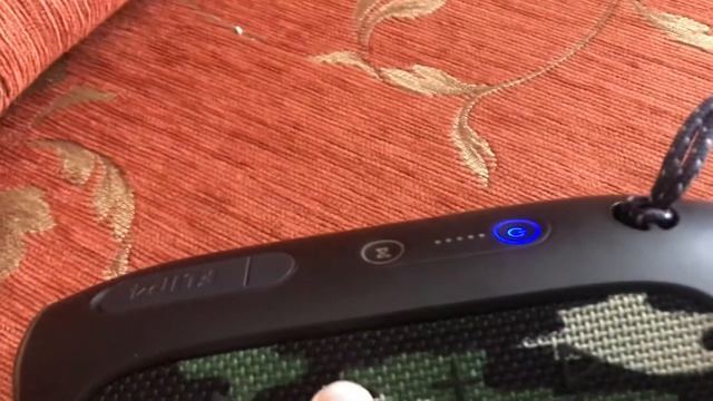 Обзор беспроводной колонки JBL flip 4 версии GG (тест на воду вункцыя минус и блютуз) смотреть онлайн