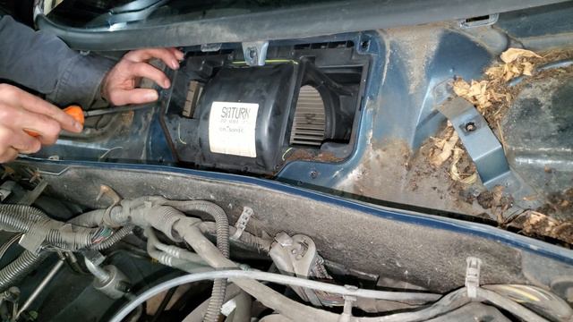 2001-2005 Saturn L100 blower motor replacement смотреть онлайн