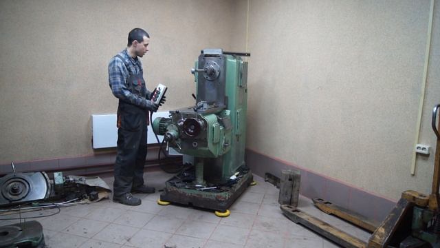 Ремонт фрезерного станка 6Р81 (часть 1) смотреть онлайн