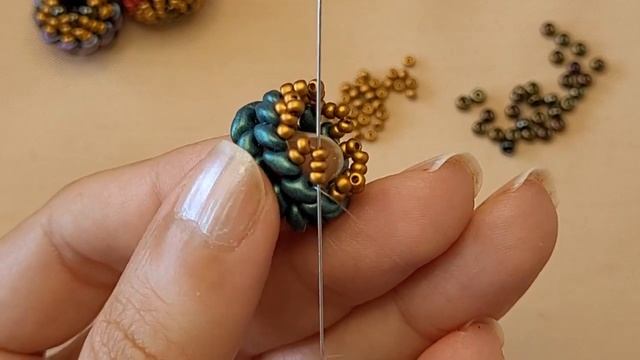 How To Make A Superduo Beaded Bead ?