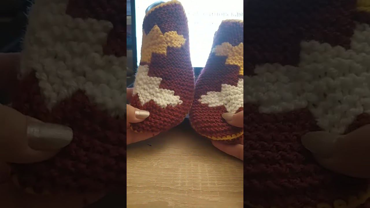 Новые тапочки связаны укороченными рядами. #вяжемтапочки #калиновская #shorts смотреть онлайн