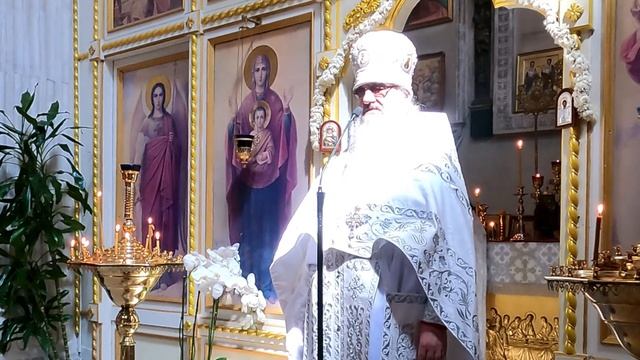 Троицкая родительская суббота. Проповедь архимандрита Амвросия (Макара), 11.06.2022 смотреть онлайн