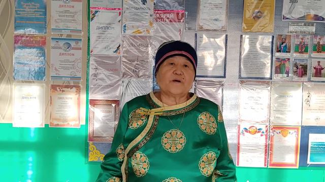 "Хаанхинайл ааб", бурятская песня, поет Людмила Мадасова, с.Тангуты смотреть онлайн