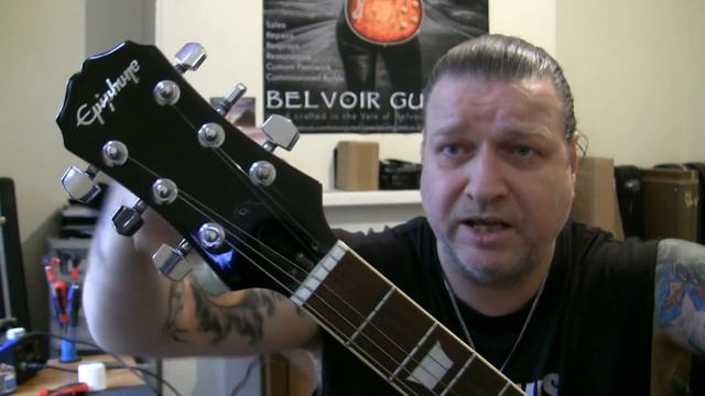 Epiphone SG Cherry (Korean): Xmas gift in for a quick setup... смотреть онлайн
