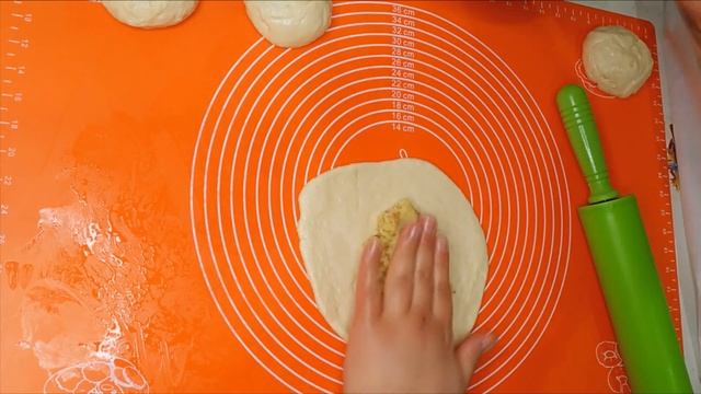 Жареные пирожки с картошкой на картофельном отваре. Рецепт от великого повара всех времен и народов смотреть онлайн