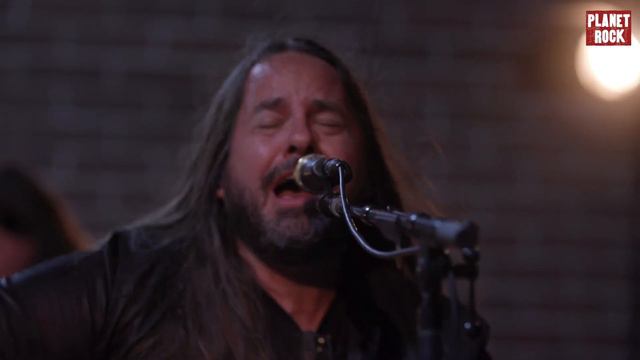 Blackberry Smoke - Acoustic session ft Aerosmith cover (Planet Rock live) смотреть онлайн