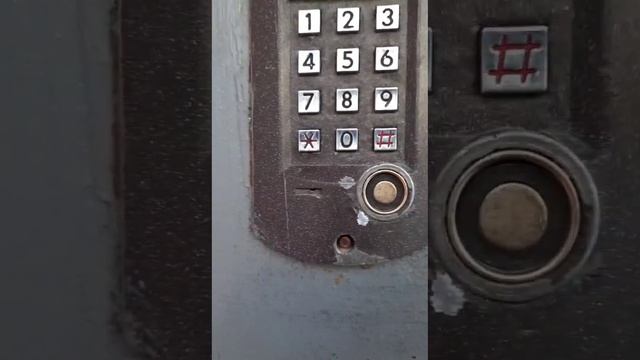 по домофонам 6# спутник открылся ключом визит неизвестный контроллер и новый кс 2016 открылся