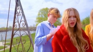 Бедная VS Богатая Королева Школы || Как Стать Самой Популярной На Выпускном