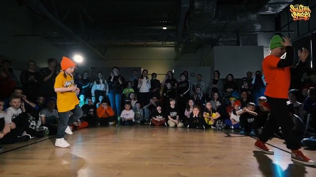 Зиньковская Диана (Движ) vs Venom (BEAT) | Soul Outta Battle | Breaking Junior | Top 32 смотреть онлайн