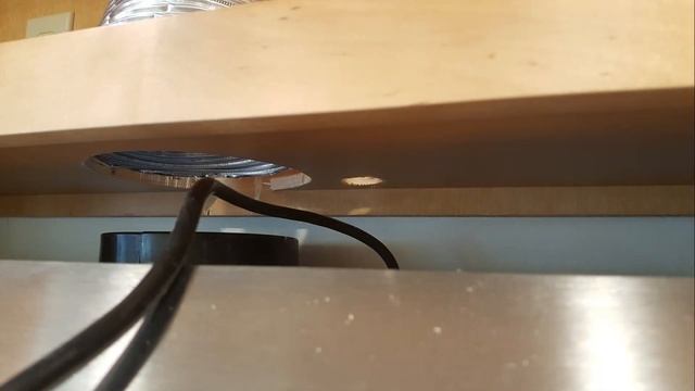 How to install Under Cabinet Range Vent Hood. Установка вытяжки над плитой смотреть онлайн