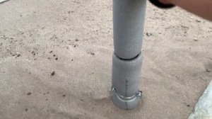 Монтаж канализации перед этапом заливки бетонной плиты.