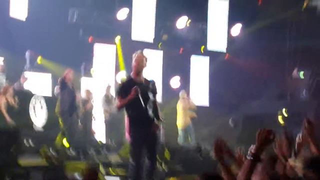 Cheek - Jossu ft. Jukka Poika Jäähallikeikka 21.9.13 смотреть онлайн