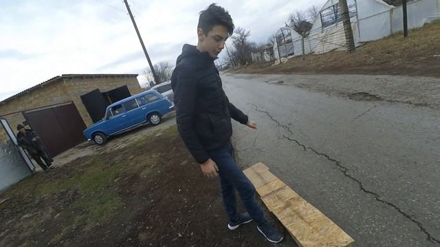 сделали свой ДЕРЕВЯННЫЙ ТРАМПЛИН смотреть онлайн