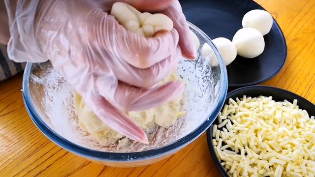 土豆秘製新吃法，軟糯香甜還拉絲，比炒土豆簡單，比吃肉還香【小穎美食】 смотреть онлайн