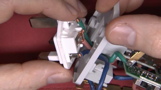 Belkin Conserve Socket Teardown and Fault Identification смотреть онлайн