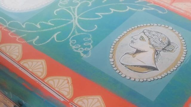 Creating furniture Art with the new IOD Annie Sloan Paint Inlays смотреть онлайн