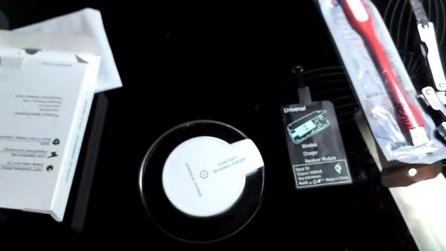 Unboxing Fantasy Wireless Qi Charger for Android смотреть онлайн