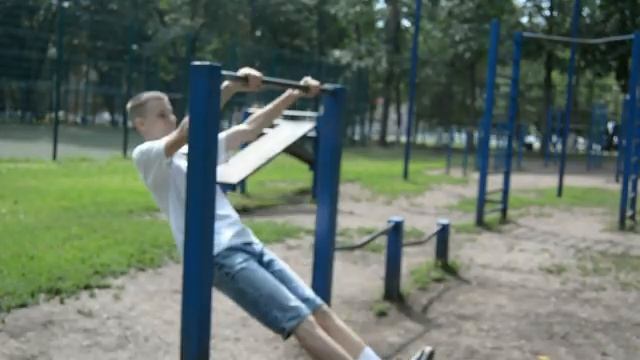 Силовая тренировка для новичков/Воркаут тренировка смотреть онлайн