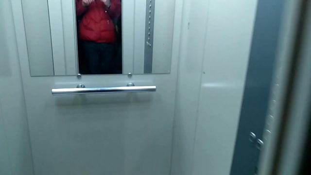 Электрический пассажирский лифт (ЩЛЗ EcoMaks-2019 г.в) V=1 м/с, г/п 400 кг (г. Тверь) смотреть онлайн