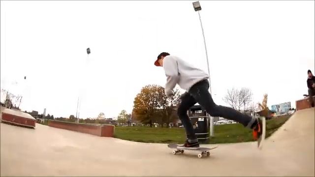Line At RadLands Skate Plaza смотреть онлайн
