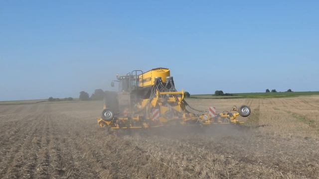 Посів ріпаку в стерню пшениці сівалкою Claydon Hybrid. Захід України. 2022 рік смотреть онлайн