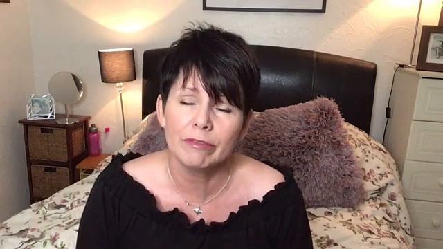 Why do NARCISSISTS Play the TEXT PING PONG GAME смотреть онлайн