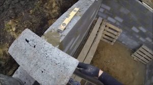 Строительство "коробки" погреба.