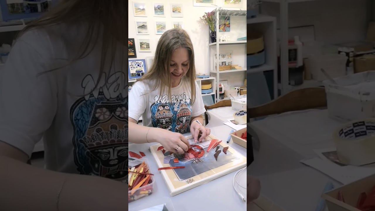 Творю мозаику из витражного стекла смотреть онлайн