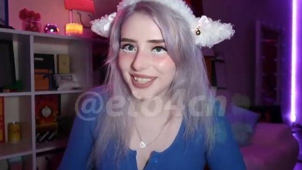 Света Соллар спалила ?