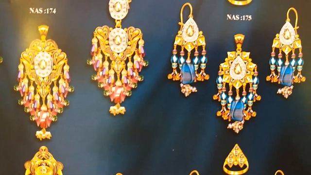 21 Karat Gold Pendant Set With Earrings | Gold Locket Set Designs смотреть онлайн