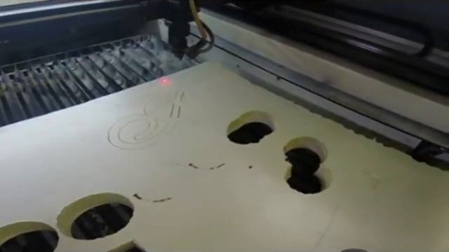 Резка пеноплекса 30мм на лазерном станке Rabbit HX-1290SC смотреть онлайн