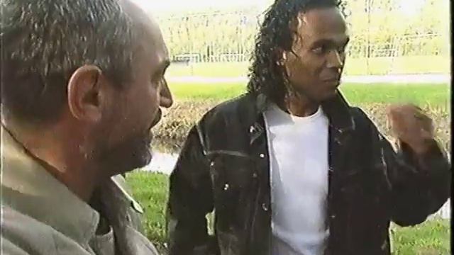 De Wegwezer | Gaston Taument | 1996 смотреть онлайн