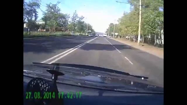 В чем смысл подрезов, если на дорогах нет задержек движения?.. смотреть онлайн